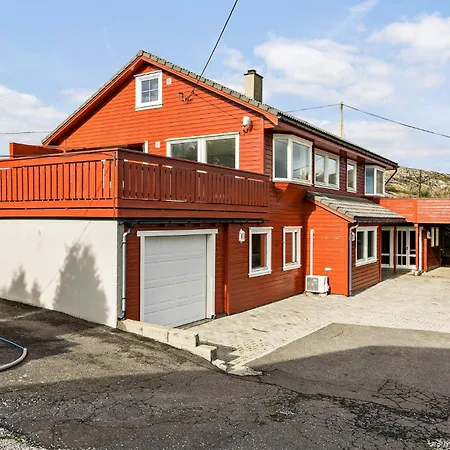 公寓 4 Bedroom Gorgeous In