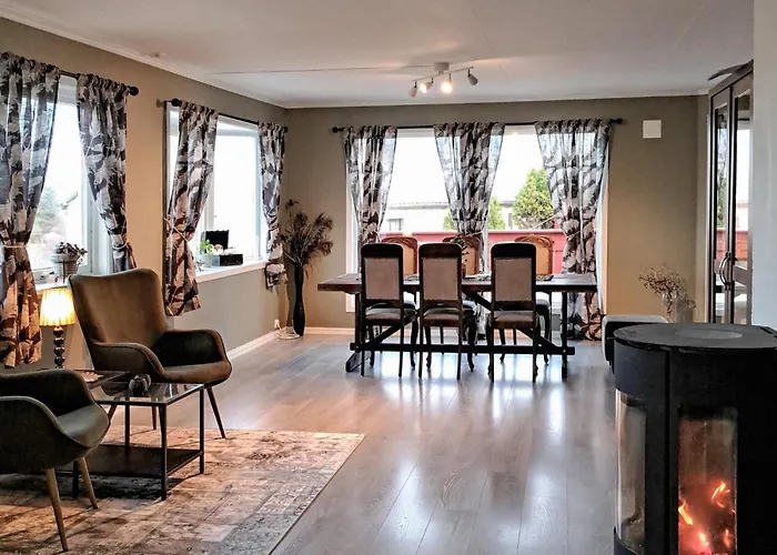 4 Bedroom Gorgeous In Hellvik (Rogaland)