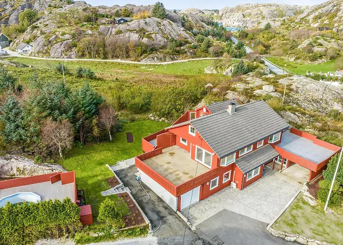 4 Bedroom Gorgeous In